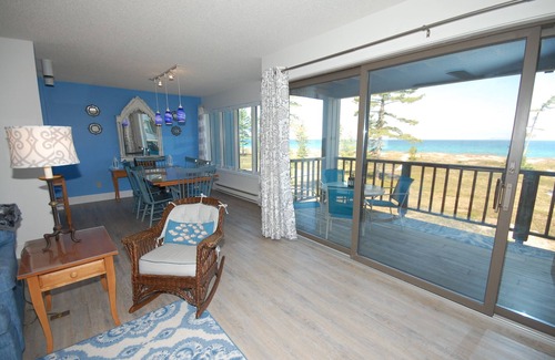 Glen Arbor Condo | Bright, Cheery, 2BR/2BA Beachfront Condo in Glen Arbor's Homestead Resort!
