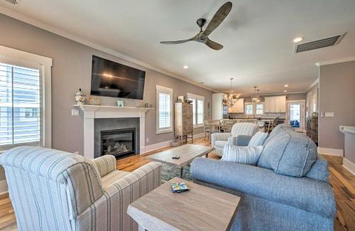 Wilmington Beach House | Bright Coastal Abode with Porch and Beach Access!