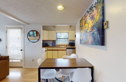 Thayerville Condo | Bright condo with Deep Creek Lake views, wood fireplace