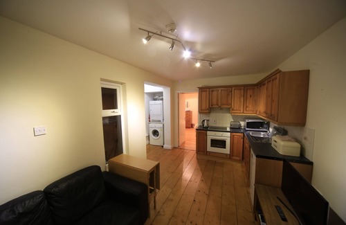 Rathgar Apartment | Bright, Convenient and Airy Apartment in Terenure, South Dublin.