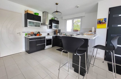 Plumergat House | Bright Country Home near Beaches & Sainte-Anne-d’Auray