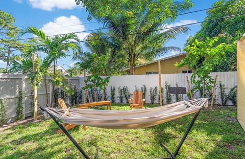 Riverside Park House | Bright & Cozy 3BR w/Fast WiFi, Minutes to Beach!