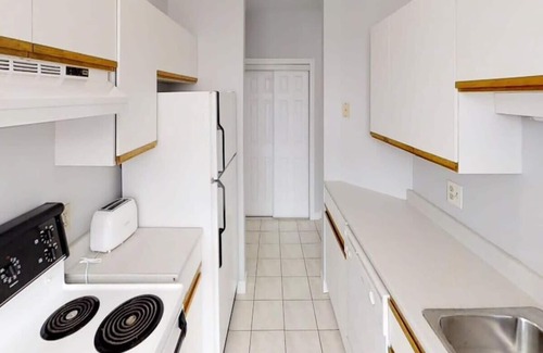 Saint John Condo | Bright Cozy Condo The Heart of Uptown 2BED Coffee & tea