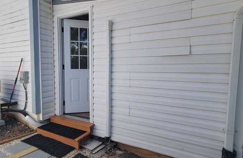 Calverton Apartment | Bright & Cozy Private Studio – Walk to Shops & Dining, Minutes from DC