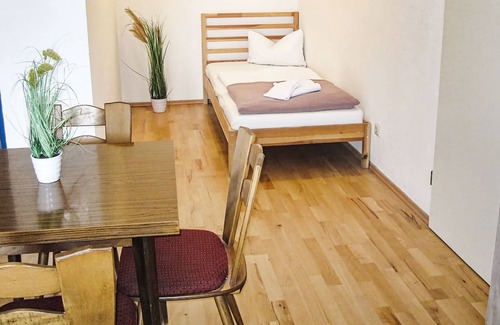 Weiden in der Oberpfalz Apartment | Bright 2 room apartment in Weiden