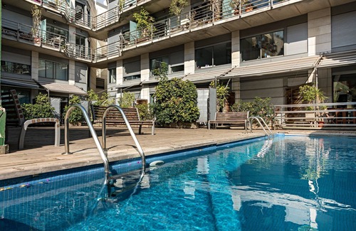 El Putget i Farro Apartment | Bright Duplex with a Spacious Terrace