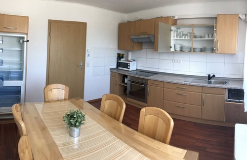 Ellwangen Apartment | Bright FeWO f. Families, tourists, craftsmen, fitters