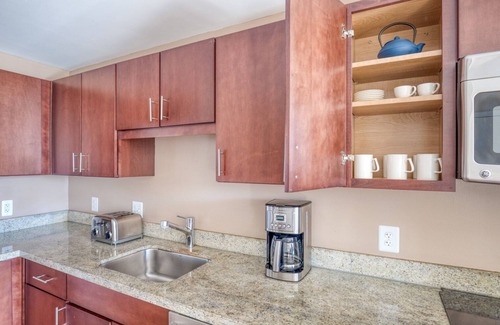 Foggy Bottom Apartment | Bright Foggy Bottom 1BR w/Gym, Pool, nr. World Bank, by Blueground