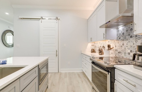 Foley House | Bright Foley Home w/Patio - 7 Mi to Wharf & Beach