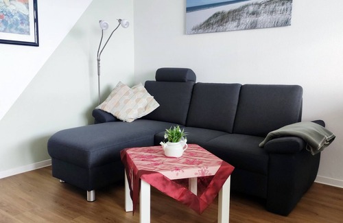 Heiligenhafen Apartment | Bright, friendly furnished apartment on the 9th floor.