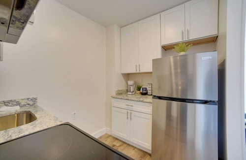 Gadsden Apartment | Bright Gadsden Apartment ~ 10 Mi to Dive Land Park