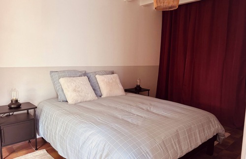 Change House | Bright house with garden, close to circuit and shops.