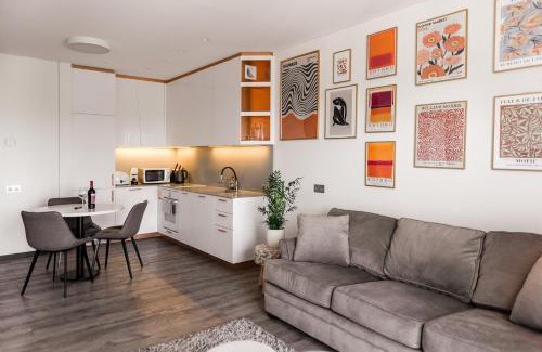 Kaunas Apartment | Bright Kaunas apartment with Castle view