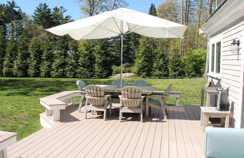 Marion House | Bright, modern, quiet Marion guest house walking distance to ocean!