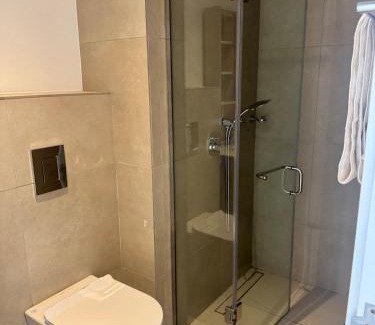 Bono East Region Apartment | Bright Modern2 bedroom Apr3 minutes away from a&c mall EAST LEGON