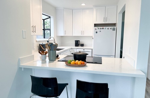 Baywood Park House | Bright, quiet home for long term rentals near nature trails and the beach