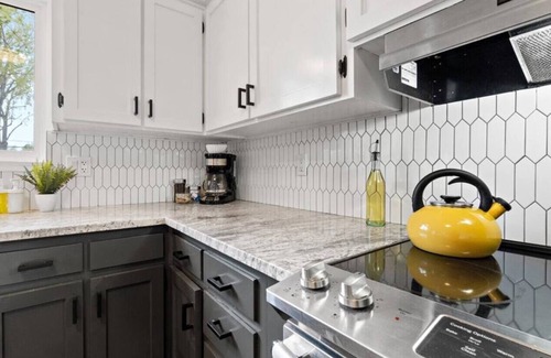 Winstead Park House | Bright Spacious 2/1 Boise Upstairs Duplex