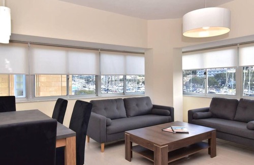 Msida Apartment | Bright & Spacious 2 Bedroom with Marina View