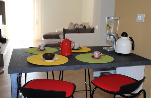 Province of Cagliari Apartment | Bright, spacious and comfortable 4th and top floor apartment, Poetto area