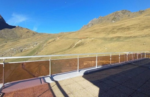 Bagneres-de-Bigorre Apartment | Bright studio 4 pers, at the foot of the slopes La Mongie