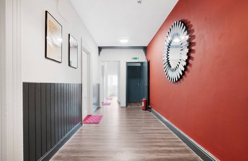 Archway Apartment | Bright Studio Close to Archway Tube