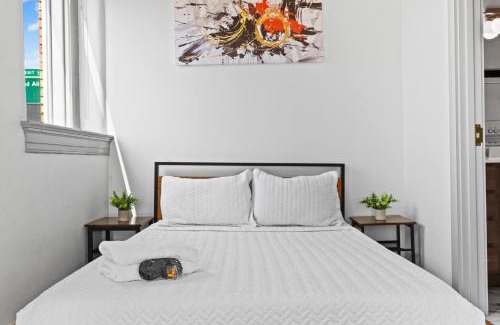 Downtown Louisville Apartment | Bright Studio Unit in Historic Louisville #311