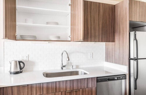 Sunnyvale West Apartment | Bright Sunnyvale 1BR w/Pool, Gym, & BBQ, close to shops, by Blueground