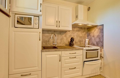 Barbotan-les-Thermes Apartment | Bright T2 with balcony in Barbotan, parking and free Wifi