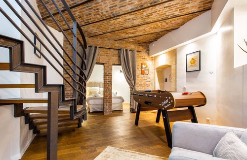 Quartier de Rochechouart Apartment | Bright Triplex - 4BR/10P - Moulin Rouge