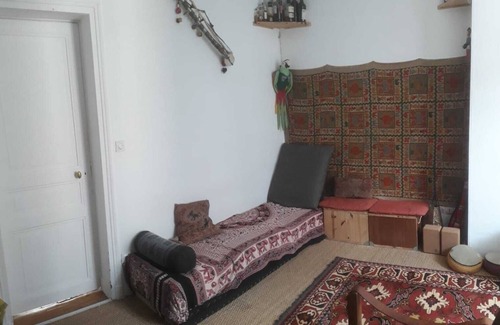 Saint-Fargeau Apartment | Bright two-room apartment Belleville-Jourdain