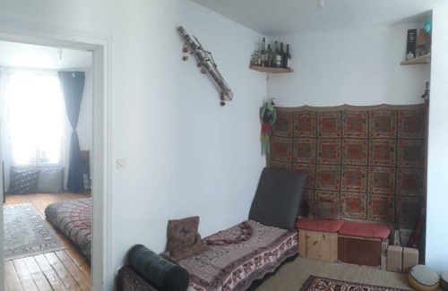 Saint-Fargeau Apartment | Bright two-room apartment Belleville-Jourdain