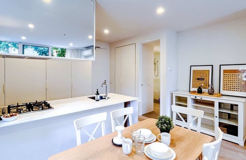 Brighton Apartment | Brilliant 2B Brighton Apt Near Beach*Garden