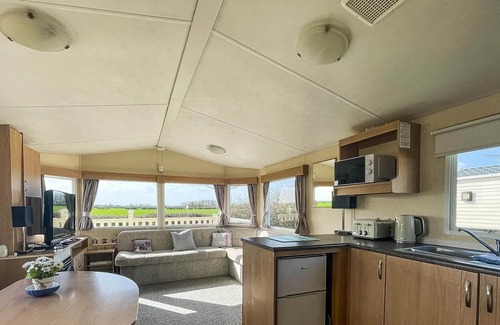 Mappleton House | Brilliant 8 berth caravan for hire at Skipsea Sands Holiday Park ref 41028SF