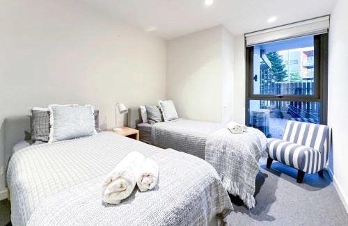 Werribee South Apartment | Brilliant Quay Boulevard Apt