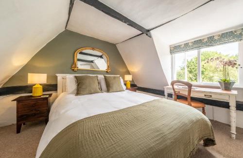 Lavenham House | Brimming with Medieval charm - Weavers Cottage