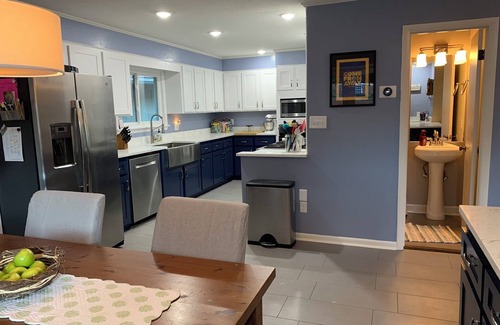Augusta House | Bring your large family or group to our Augusta home!