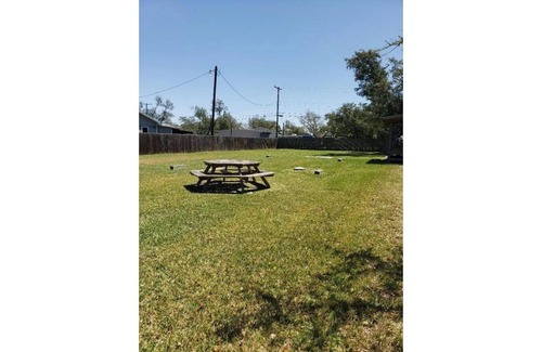 Rockport RV Rental | BRINGYOUROWNPARTY Set up camp across from a public beach and walk to heaven