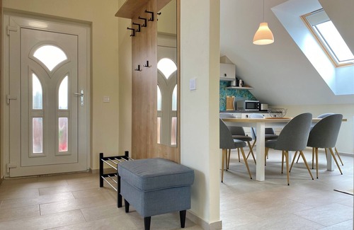 Balatonalmadi Apartment | Brisa Balaton - modern apartment w/lake view