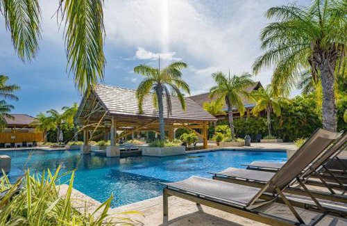 Playa Blanca Villa | Bristol Lake House - Private Pool - King Beds - Next to El Faro Beach Club
