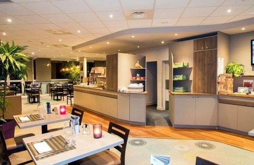 Joue-les-Tours Hotel | Brit Hotel Tours Sud - Le Cheops
