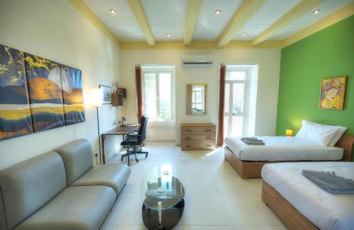 Floriana Apartment | Britannia Suites, charming 2 bedroom flat JCAS2