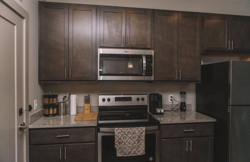 Indianapolis Condo | Broad Ripple 1BR w/Free Parking & Large Balcony