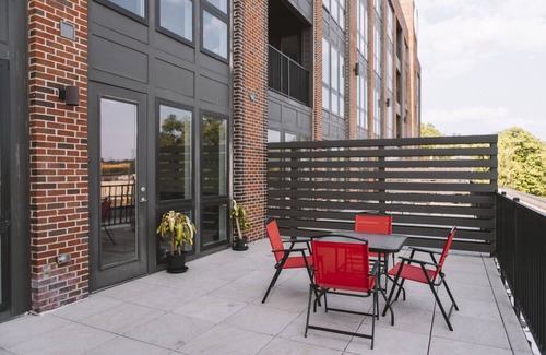Indianapolis Condo | Broad Ripple 1BR w/Free Parking & Large Balcony