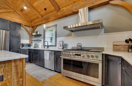 Robertsdale House | Broad Top Cabin | Pond + Putting Green