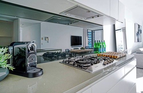 Broadbeach Apartment | Broadbeach Exclusive Sky High Luxury at Oracle