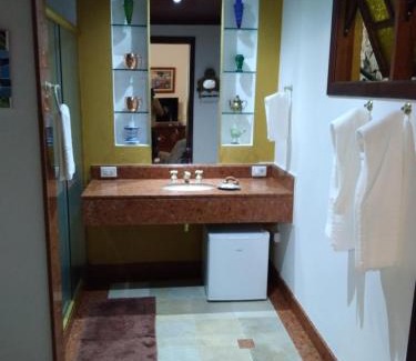 Teresopolis House | Bromélia Sabiá & Cia
