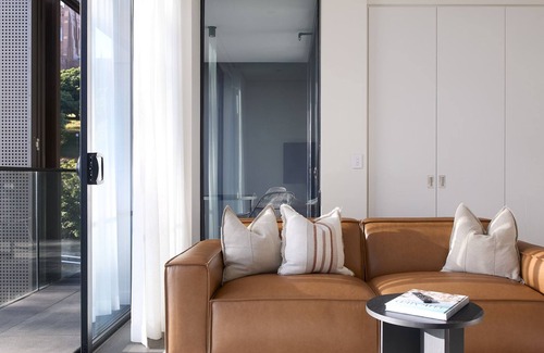 The Hill Apartment | Brooklyn - stylish inner-city sanctuary in Newcastle NSW
