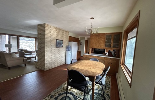 Alexandria House | Brophy Reflections 4BR/2BA, 2 Kitchens, Firepit, Year Round Rental, Lic#1798