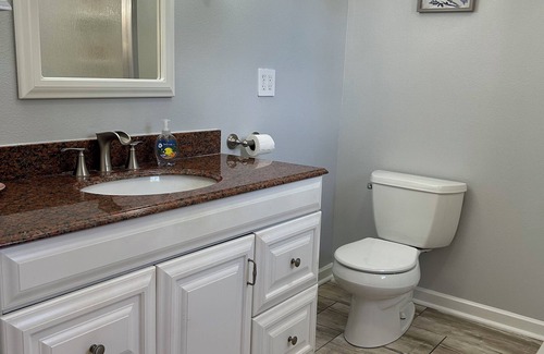Palmetto Bed & Breakfast | Brown Bunny BnB-Bakery A Peaceful Retreat Palmetto FL Outdoor Spaces WiFi AC