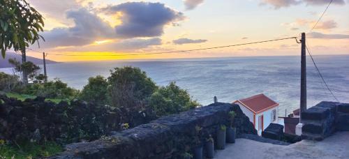 Lajes do Pico House | Bruma do Pico House